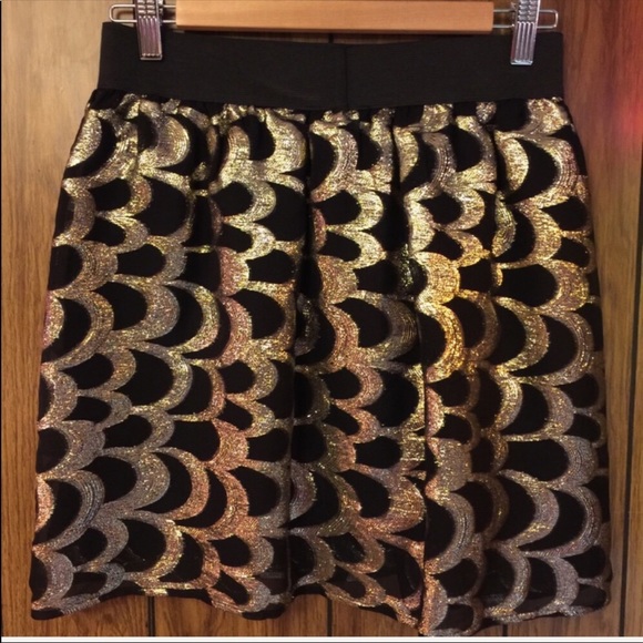 Glam Glamorous Black and Gold Tinsel Skirt - Picture 5 of 10